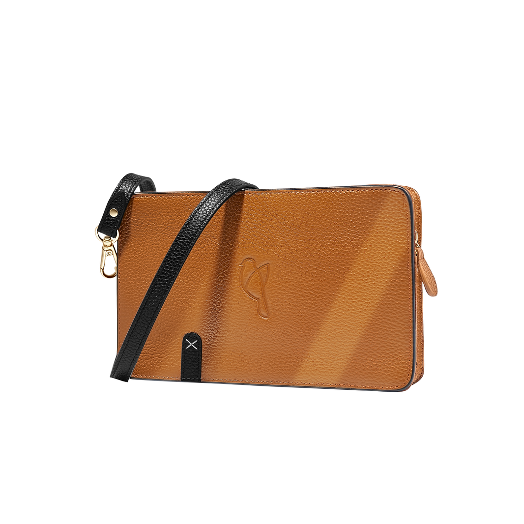 Uvolox Zulu bag in brown leather with shoulder strap